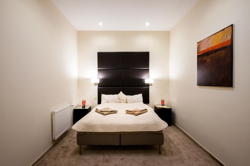 Executive Apartment Будапеща Екстериор снимка