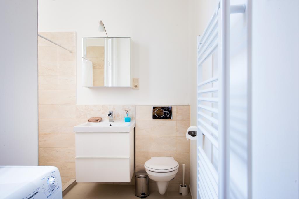 Executive Apartment Будапеща Екстериор снимка